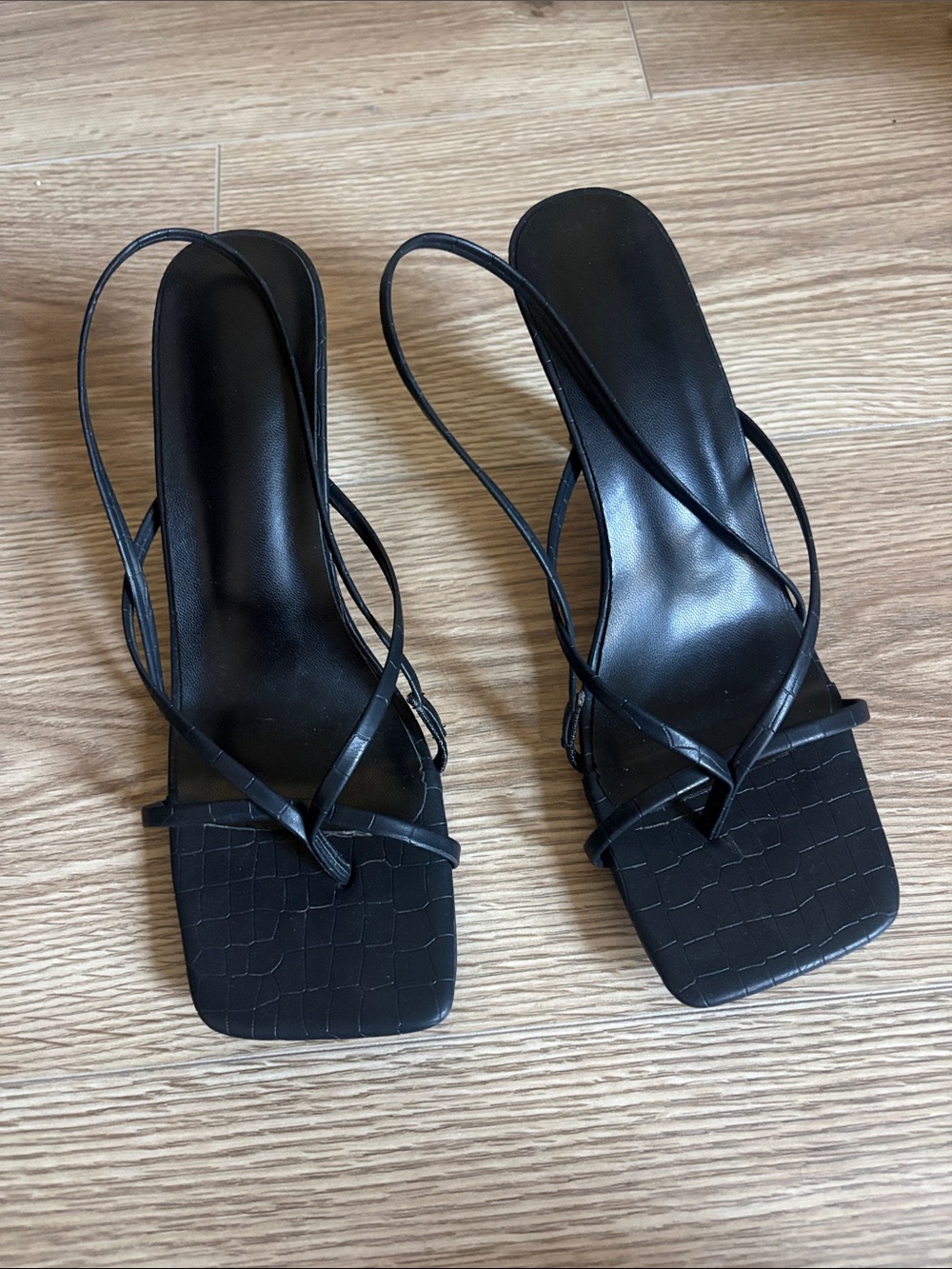 Black Strappy Square-Toe Women's Sandals